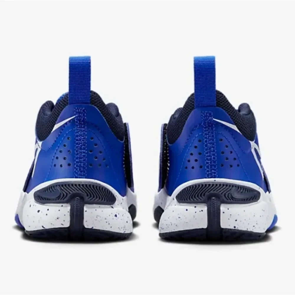 Nike Team Hustle D 11 ,size 5Y